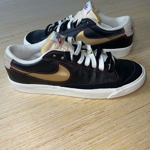 Nike Blazer Low 77 Black Natural Removable Swoosh removable swoosh’s not incl.